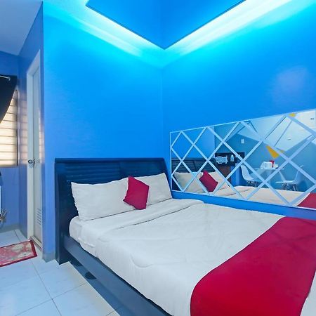 Oyo 896 Silverio Suites 마닐라 외부 사진