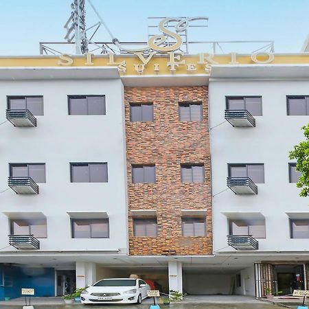 Oyo 896 Silverio Suites 마닐라 외부 사진