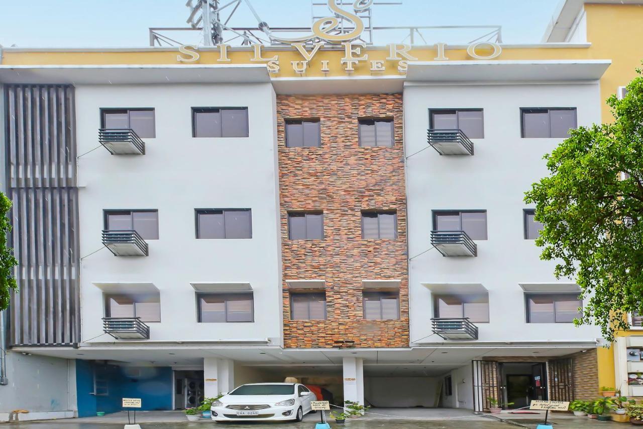 Oyo 896 Silverio Suites 마닐라 외부 사진