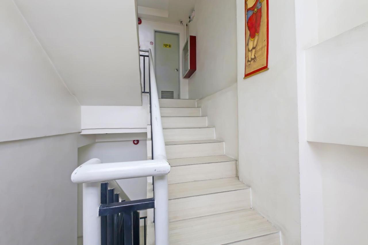 Oyo 896 Silverio Suites 마닐라 외부 사진